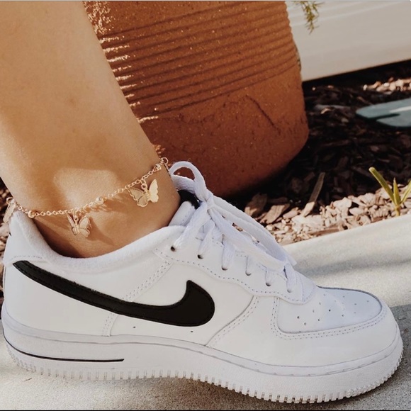 Butterfly anklet 🦋✨ - Picture 1 of 2